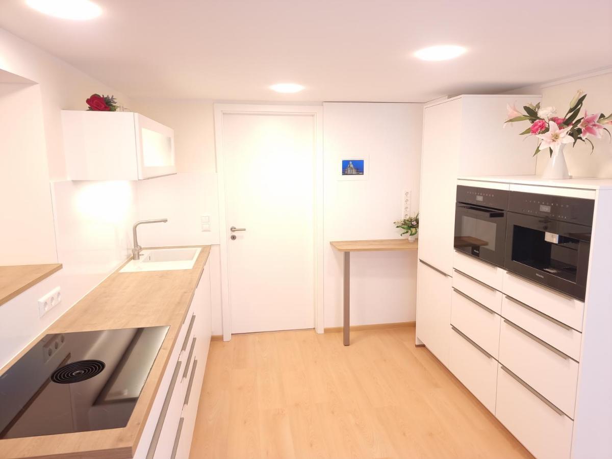 Liebevoll Eingerichtetes Haus Mit Grossem Garten In Dresden - Telefonnummer Und Video Unter Www Fhvn De Exteriér fotografie